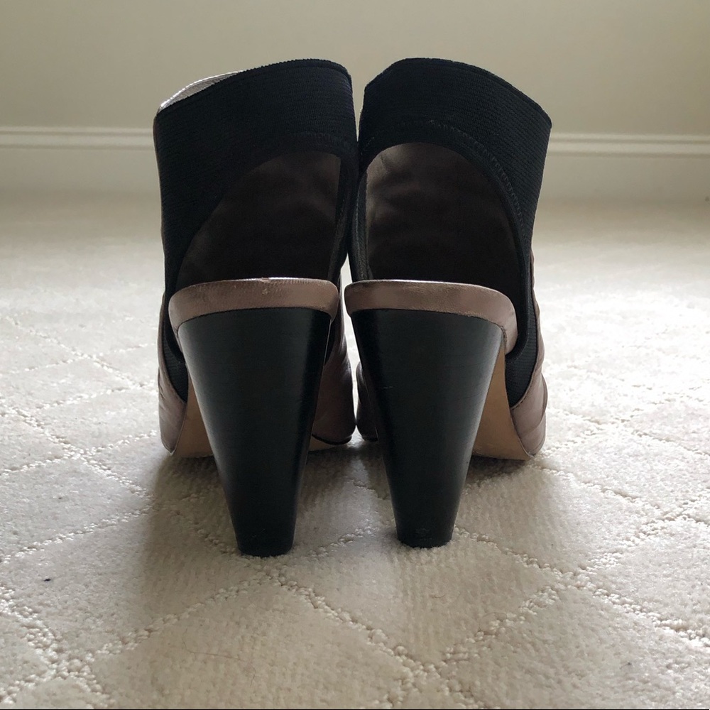 Vince Camuto Bootie - Picture 5 of 8